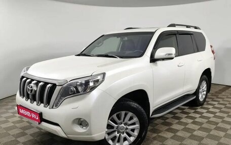 Toyota Land Cruiser Prado 150 рестайлинг 2, 2015 год, 3 750 000 рублей, 1 фотография
