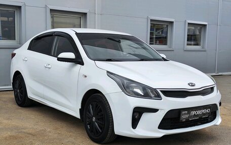 KIA Rio IV, 2017 год, 1 010 000 рублей, 3 фотография