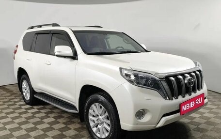 Toyota Land Cruiser Prado 150 рестайлинг 2, 2015 год, 3 750 000 рублей, 3 фотография