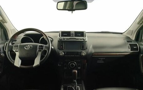 Toyota Land Cruiser Prado 150 рестайлинг 2, 2015 год, 3 750 000 рублей, 12 фотография