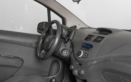 Chevrolet Spark III, 2011 год, 463 700 рублей, 6 фотография