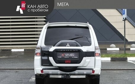 Mitsubishi Pajero IV, 2015 год, 2 915 000 рублей, 4 фотография