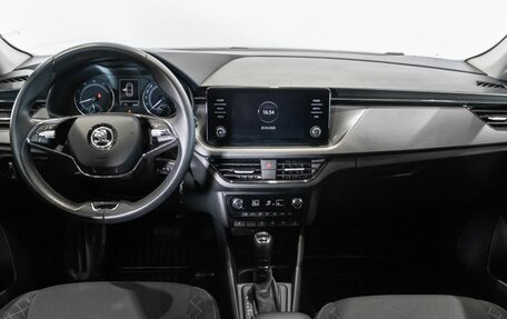 Skoda Rapid II, 2021 год, 1 705 000 рублей, 6 фотография