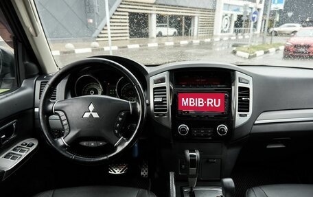 Mitsubishi Pajero IV, 2015 год, 2 915 000 рублей, 8 фотография