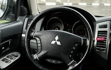 Mitsubishi Pajero IV, 2015 год, 2 915 000 рублей, 14 фотография
