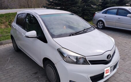 Toyota Vitz, 2011 год, 450 000 рублей, 4 фотография