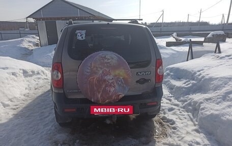 Chevrolet Niva I рестайлинг, 2013 год, 600 000 рублей, 15 фотография