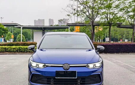 Volkswagen Golf VIII, 2023 год, 1 928 008 рублей, 2 фотография