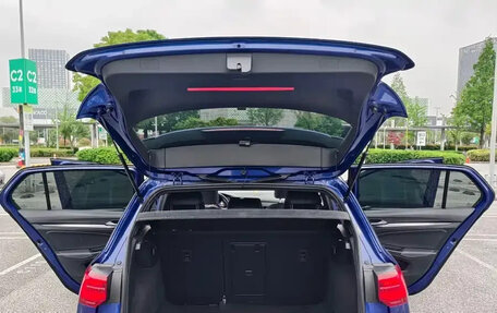 Volkswagen Golf VIII, 2023 год, 1 928 008 рублей, 8 фотография