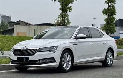 Skoda Superb III рестайлинг, 2020 год, 1 400 000 рублей, 1 фотография