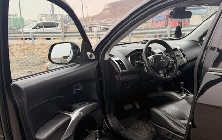 Mitsubishi Outlander III рестайлинг 3, 2009 год, 1 200 000 рублей, 3 фотография