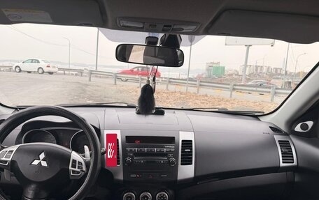 Mitsubishi Outlander III рестайлинг 3, 2009 год, 1 200 000 рублей, 7 фотография