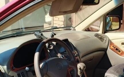 Lexus RX IV рестайлинг, 1999 год, 670 000 рублей, 7 фотография