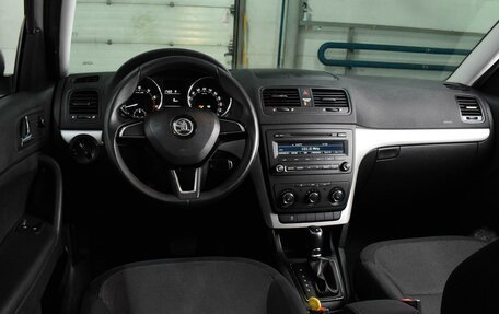 Skoda Yeti I рестайлинг, 2014 год, 949 000 рублей, 6 фотография