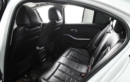 BMW 3 серия, 2019 год, 3 530 000 рублей, 11 фотография
