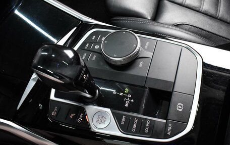 BMW 3 серия, 2019 год, 3 530 000 рублей, 14 фотография