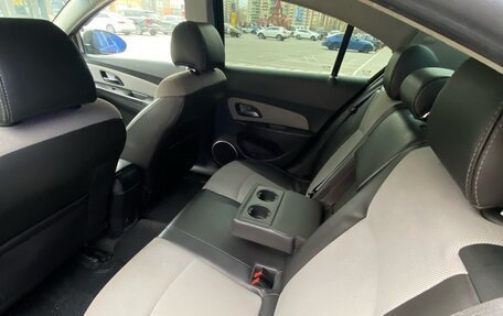 Chevrolet Cruze II, 2013 год, 700 000 рублей, 8 фотография