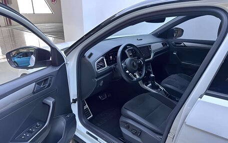 Volkswagen T-Roc I, 2023 год, 1 850 000 рублей, 7 фотография