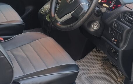 Toyota Voxy III, 2018 год, 2 390 000 рублей, 7 фотография