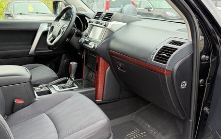 Toyota Land Cruiser Prado 150 рестайлинг 2, 2016 год, 4 700 000 рублей, 10 фотография