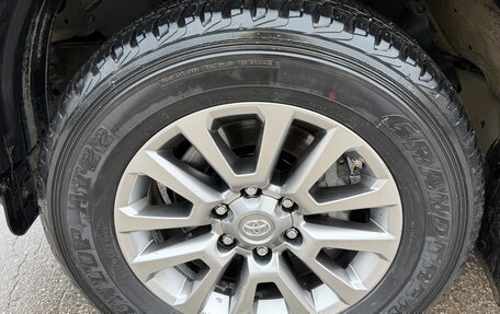 Toyota Land Cruiser Prado 150 рестайлинг 2, 2016 год, 4 700 000 рублей, 14 фотография