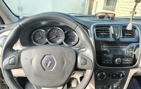 Renault Logan II, 2014 год, 715 000 рублей, 10 фотография