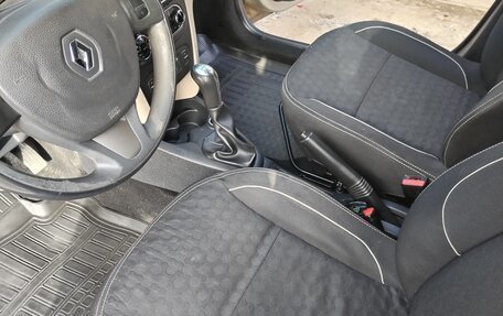 Renault Logan II, 2014 год, 715 000 рублей, 7 фотография