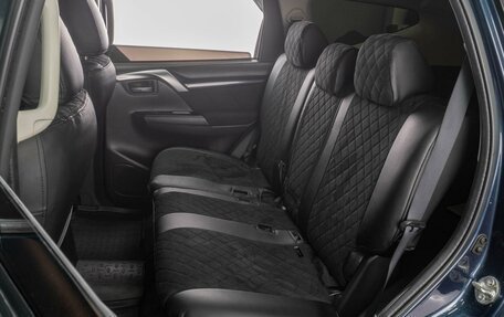 Mitsubishi Pajero Sport III рестайлинг, 2018 год, 3 199 000 рублей, 9 фотография