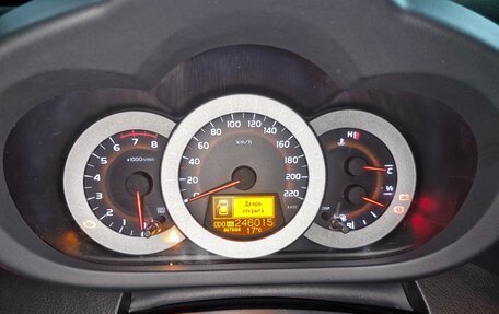 Toyota RAV4, 2007 год, 900 000 рублей, 19 фотография