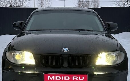 BMW 1 серия, 2011 год, 800 000 рублей, 1 фотография