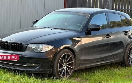 BMW 1 серия, 2011 год, 800 000 рублей, 4 фотография