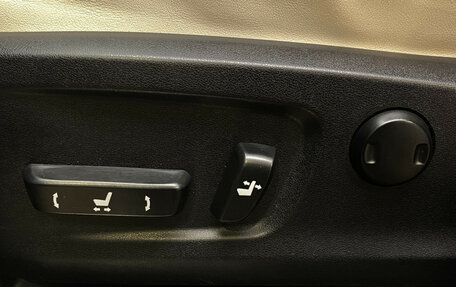 Lexus RX IV рестайлинг, 2015 год, 3 590 000 рублей, 13 фотография