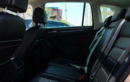 Volkswagen Tiguan II, 2018 год, 3 300 000 рублей, 8 фотография