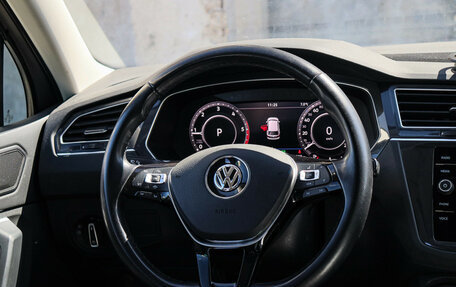 Volkswagen Tiguan II, 2018 год, 3 300 000 рублей, 12 фотография