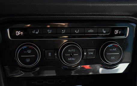 Volkswagen Tiguan II, 2018 год, 3 300 000 рублей, 21 фотография