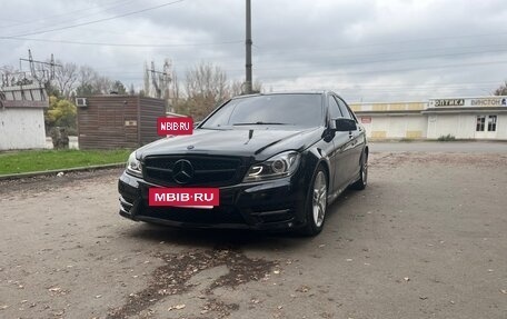 Mercedes-Benz C-Класс, 2012 год, 1 750 000 рублей, 2 фотография