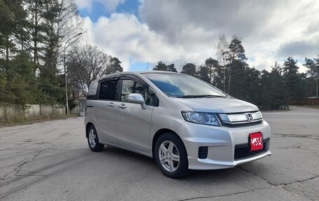 Honda Freed I, 2015 год, 1 350 000 рублей, 1 фотография
