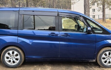 Honda Stepwgn IV, 2015 год, 1 950 000 рублей, 2 фотография