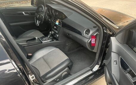 Mercedes-Benz C-Класс, 2012 год, 1 750 000 рублей, 11 фотография