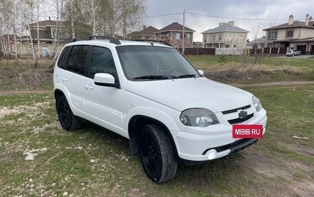 Chevrolet Niva I рестайлинг, 2019 год, 800 000 рублей, 3 фотография