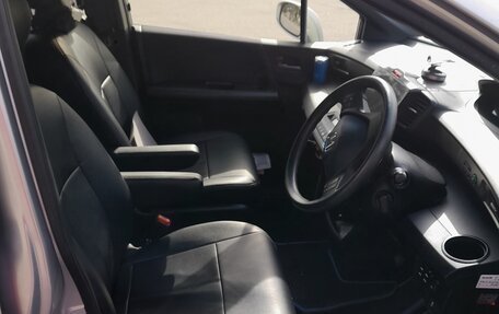 Honda Freed I, 2015 год, 1 350 000 рублей, 17 фотография