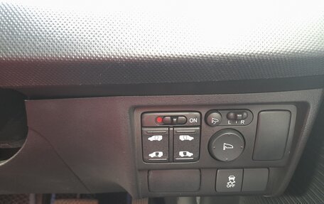 Honda Freed I, 2015 год, 1 350 000 рублей, 22 фотография