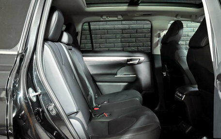 Toyota Highlander, 2026 год, 5 670 000 рублей, 23 фотография