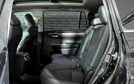 Toyota Highlander, 2026 год, 5 670 000 рублей, 24 фотография