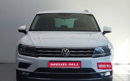 Volkswagen Tiguan II, 2018 год, 3 190 000 рублей, 2 фотография