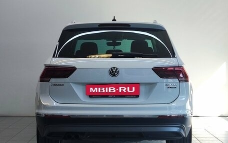 Volkswagen Tiguan II, 2018 год, 3 190 000 рублей, 6 фотография