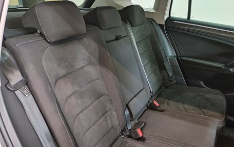 Volkswagen Tiguan II, 2018 год, 3 190 000 рублей, 23 фотография