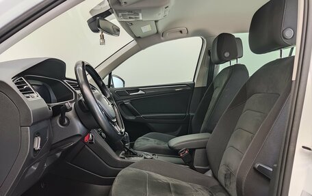 Volkswagen Tiguan II, 2018 год, 3 190 000 рублей, 15 фотография