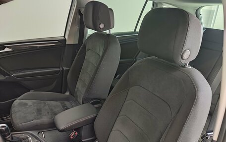 Volkswagen Tiguan II, 2018 год, 3 190 000 рублей, 16 фотография