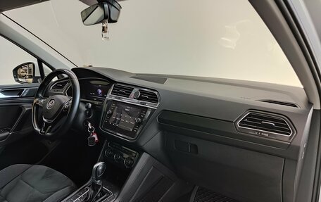 Volkswagen Tiguan II, 2018 год, 3 190 000 рублей, 19 фотография